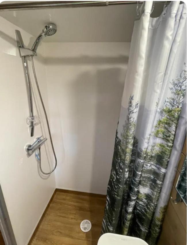 La Tiny House De Nanou Guest House Rochefort Bagian luar foto